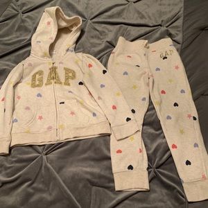 Toddler girls GAP sweatsuit